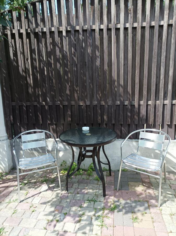 House&House 84 Apartment Petropavlovskaya Borshchagovka Bagian luar foto